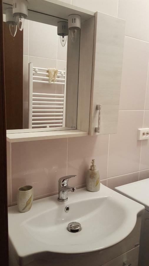 Casa Soarelui Διαμέρισμα Roşu Εξωτερικό φωτογραφία